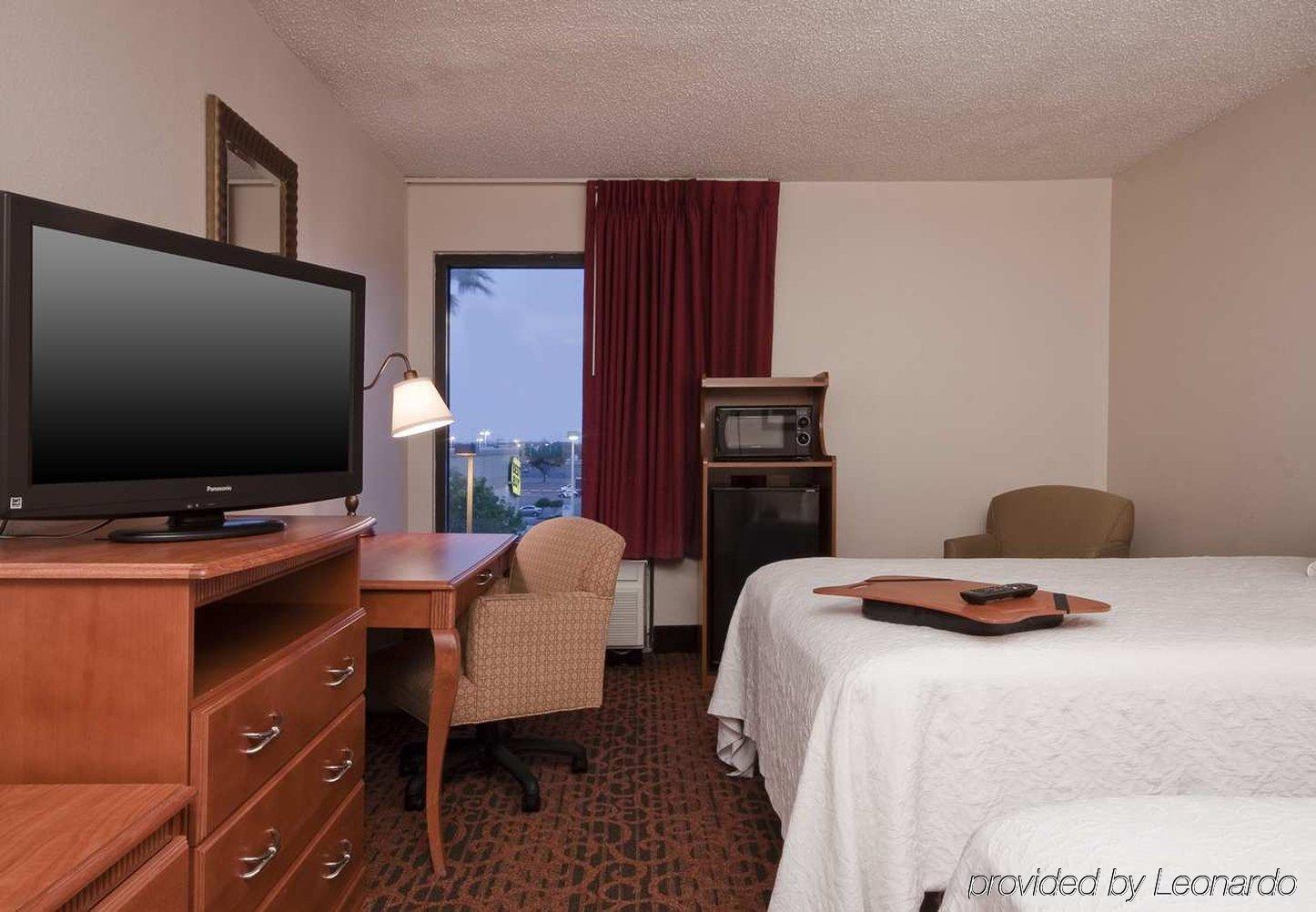 Hotel Hampton 3*