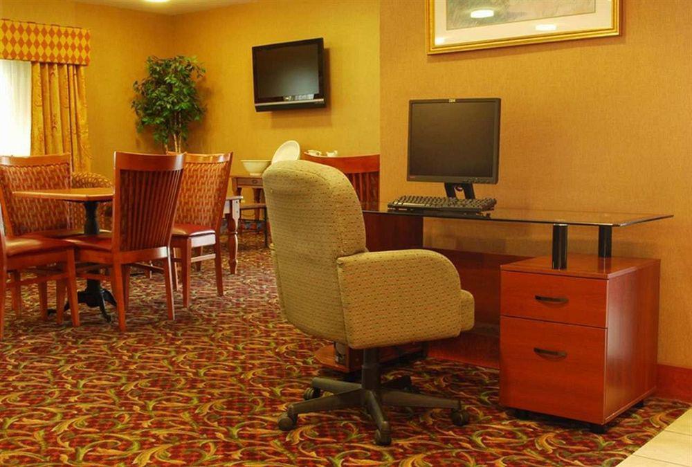 Hampton Hotel 3*