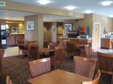 Hotel Hampton 3*