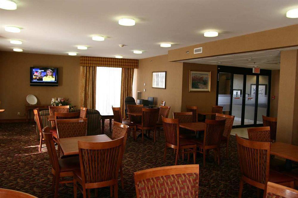 Hampton Hotel 3*